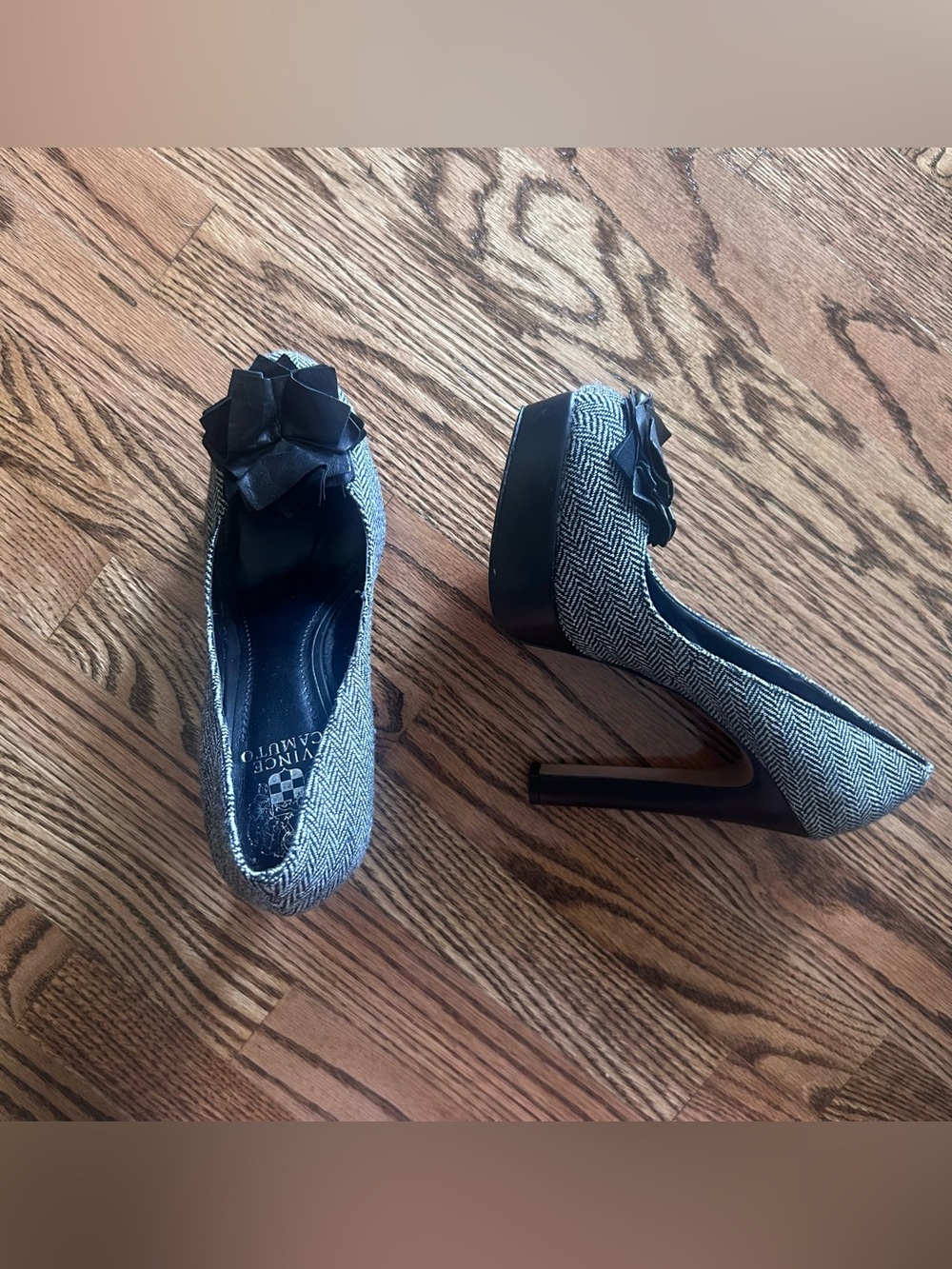 Vince Camuto tweed and black leather platform heels size 8.5 NEW without box